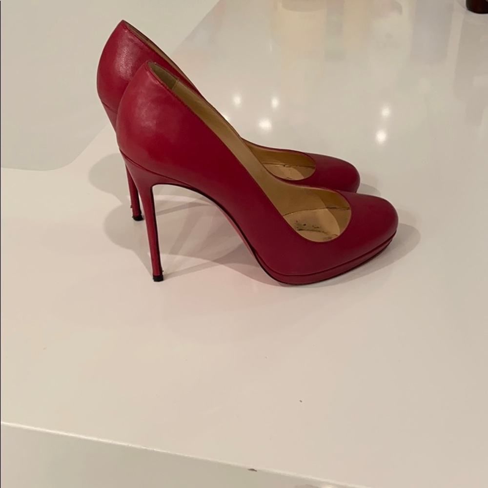 Christian loubs pink 37.5